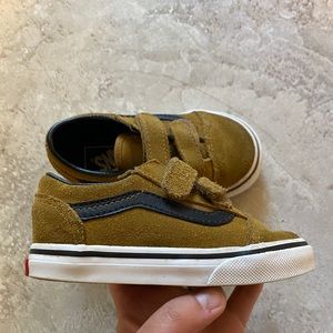 Toddler Old School swede Vans in Cumin